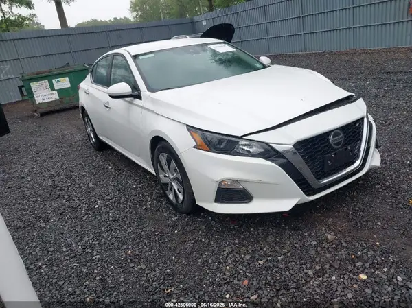 1N4BL4BV1NN332805 2022 NISSAN ALTIMA - Image 1