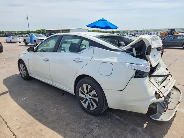 1N4BL4BV1NN384015 2022 NISSAN ALTIMA - Image 2