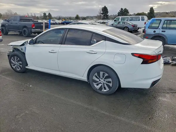 1N4BL4BV1NN398223 2022 NISSAN ALTIMA - Image 2
