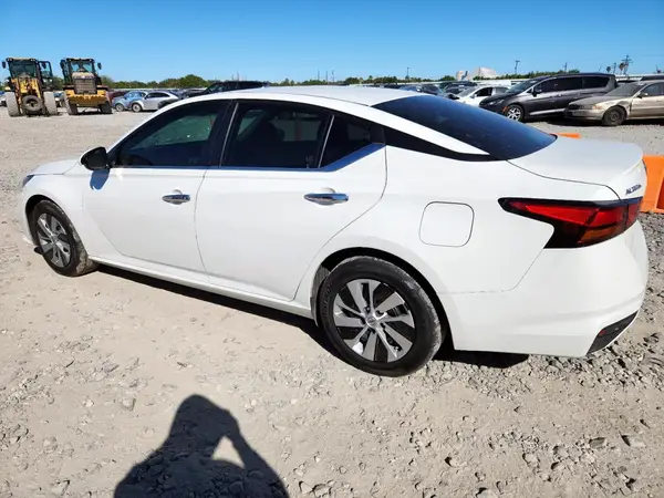 1N4BL4BV1NN413156 2022 NISSAN ALTIMA - Image 2