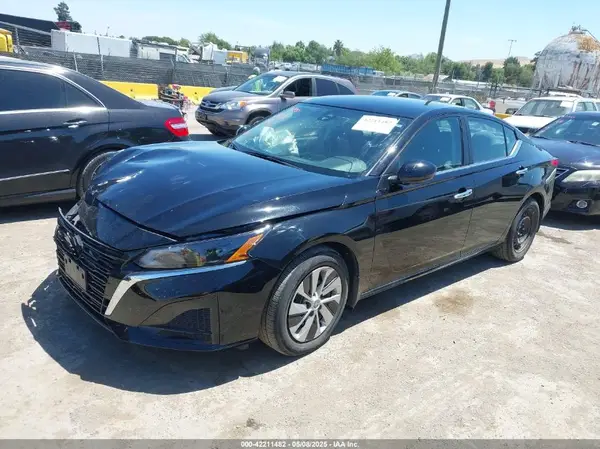 1N4BL4BV1PN335982 2023 NISSAN ALTIMA - Image 2