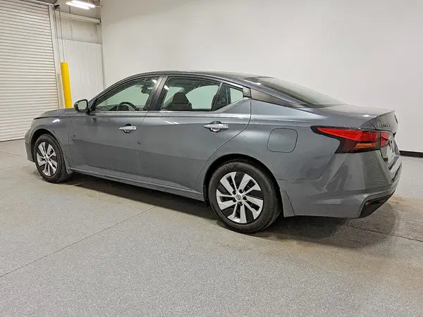 1N4BL4BV1PN357951 2023 NISSAN ALTIMA - Image 2