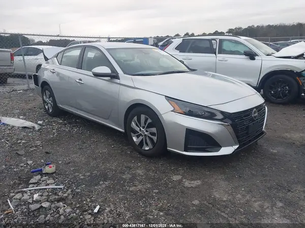 1N4BL4BV1PN382669 2023 NISSAN ALTIMA - Image 1