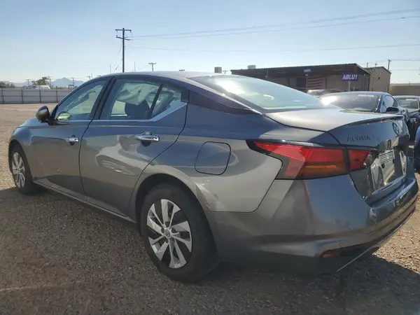 1N4BL4BV1PN402239 2023 NISSAN ALTIMA - Image 2