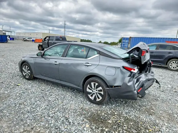 1N4BL4BV1PN403813 2023 NISSAN ALTIMA - Image 2