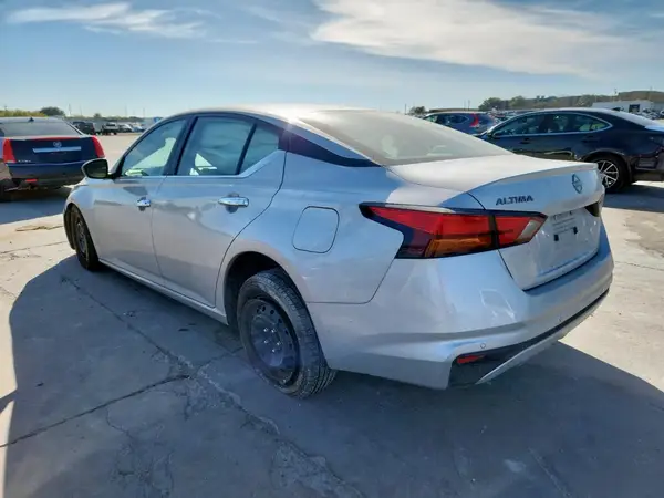 1N4BL4BV1RN322538 2024 NISSAN ALTIMA - Image 2