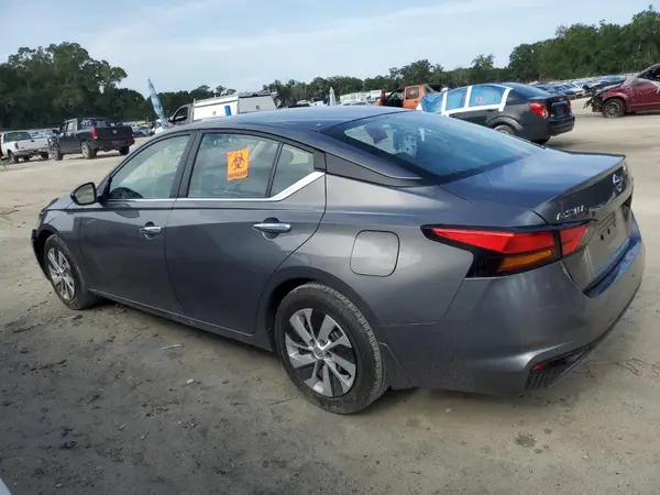 1N4BL4BV1RN333801 2024 NISSAN ALTIMA - Image 2