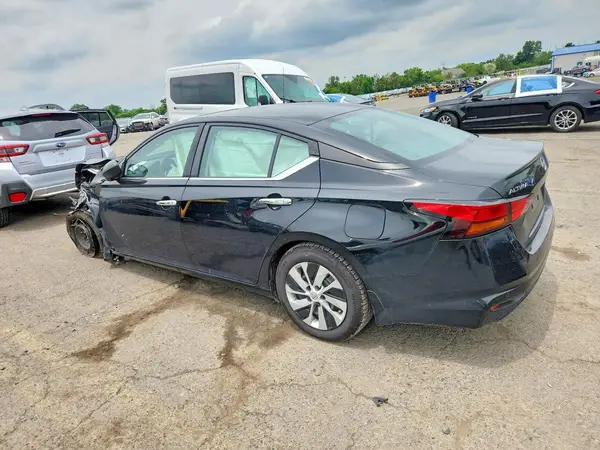 1N4BL4BV1RN376518 2024 NISSAN ALTIMA - Image 2
