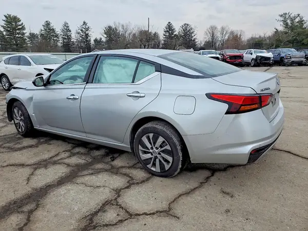 1N4BL4BV1RN378365 2024 NISSAN ALTIMA - Image 2