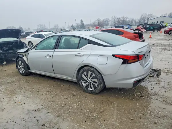 1N4BL4BV1RN385445 2024 NISSAN ALTIMA - Image 2