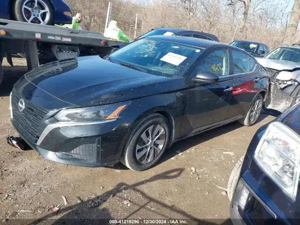1N4BL4BV1RN414040 2024 NISSAN ALTIMA - Image 2