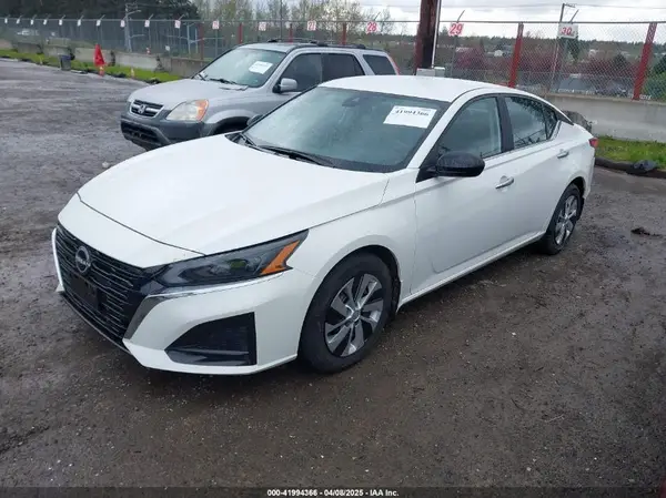 1N4BL4BV1RN414586 2024 NISSAN ALTIMA - Image 2