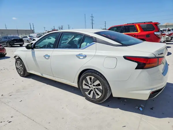 1N4BL4BV1RN434272 2024 NISSAN ALTIMA - Image 2