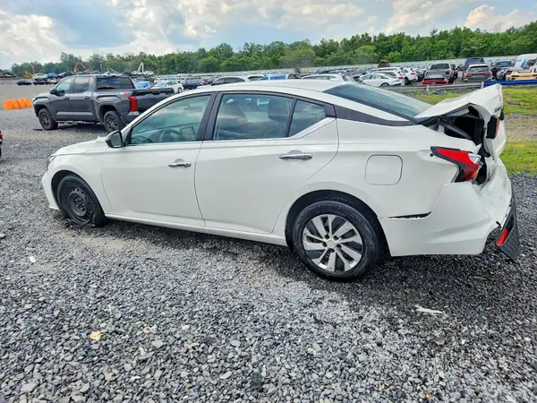 1N4BL4BV1SN311321 2025 NISSAN ALTIMA - Image 2