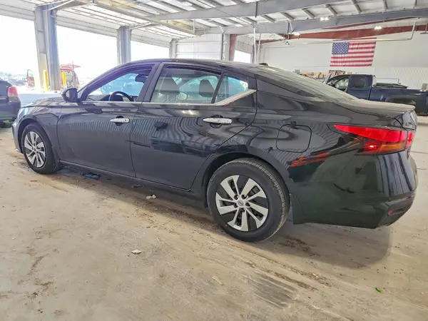1N4BL4BV1SN345453 2025 NISSAN ALTIMA - Image 2