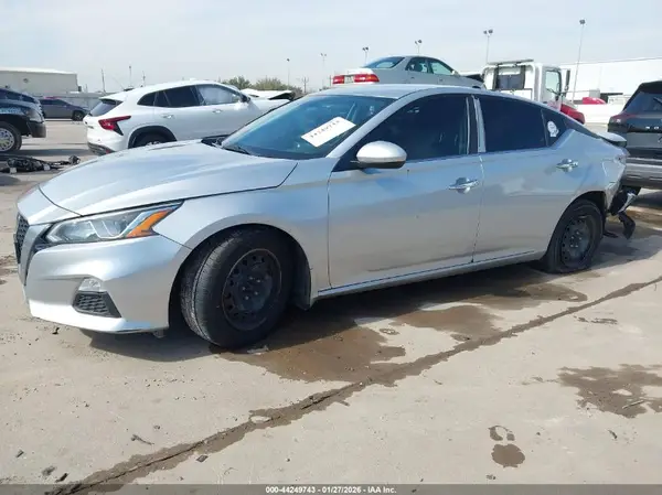 1N4BL4BV2KC192044 2019 NISSAN ALTIMA - Image 2