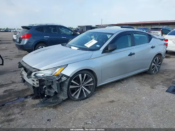 1N4BL4BV2KC217685 2019 NISSAN ALTIMA - Image 2