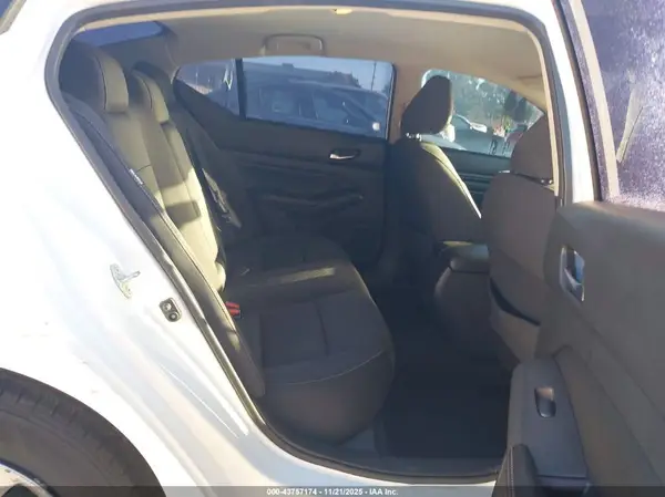 1N4BL4BV2KC242795 2019 NISSAN ALTIMA - Image 8