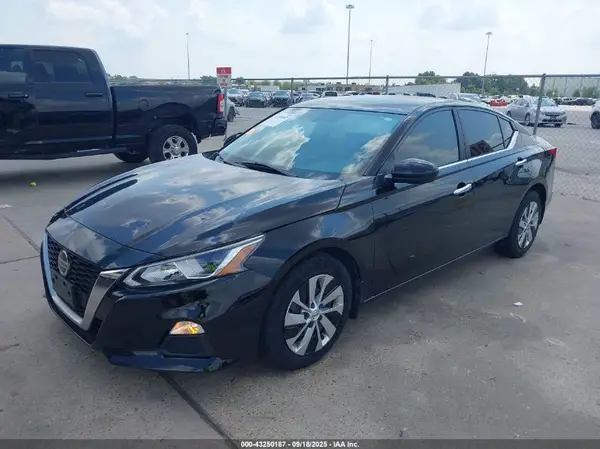 1N4BL4BV2KN324479 2019 NISSAN ALTIMA - Image 2