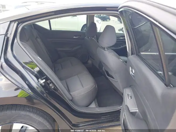 1N4BL4BV2KN324479 2019 NISSAN ALTIMA - Image 8