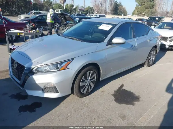 1N4BL4BV2LC161572 2020 NISSAN ALTIMA - Image 2