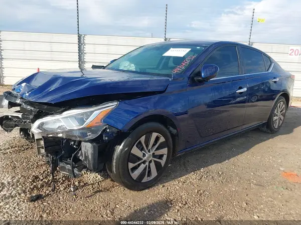 1N4BL4BV2LC181076 2020 NISSAN ALTIMA - Image 2