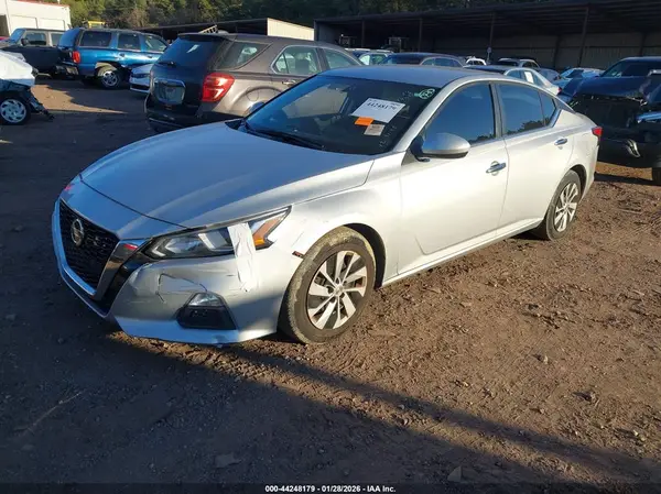 1N4BL4BV2LC182440 2020 NISSAN ALTIMA - Image 2