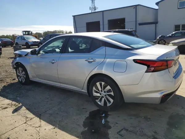 1N4BL4BV2LC190747 2020 NISSAN ALTIMA - Image 2