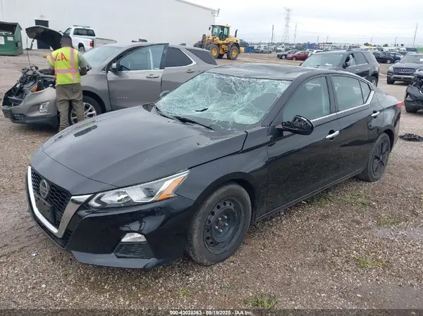 1N4BL4BV2LN302452 2020 NISSAN ALTIMA - Image 2
