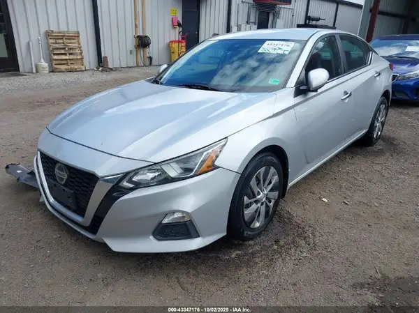 1N4BL4BV2MN318751 2021 NISSAN ALTIMA - Image 2