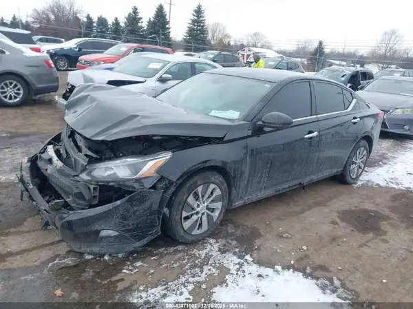 1N4BL4BV2MN358943 2021 NISSAN ALTIMA - Image 2