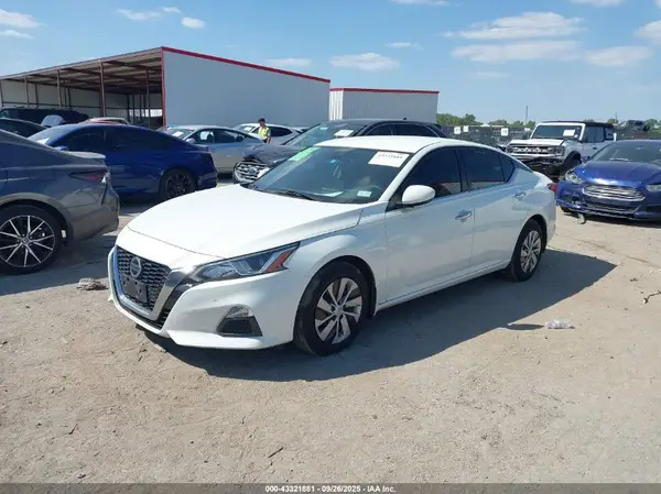 1N4BL4BV2MN367660 2021 NISSAN ALTIMA - Image 2