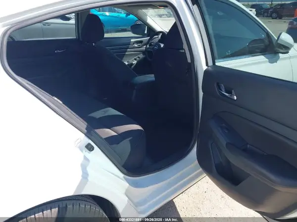 1N4BL4BV2MN367660 2021 NISSAN ALTIMA - Image 8