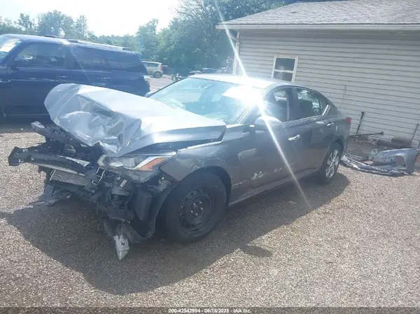 1N4BL4BV2MN388220 2021 NISSAN ALTIMA - Image 2