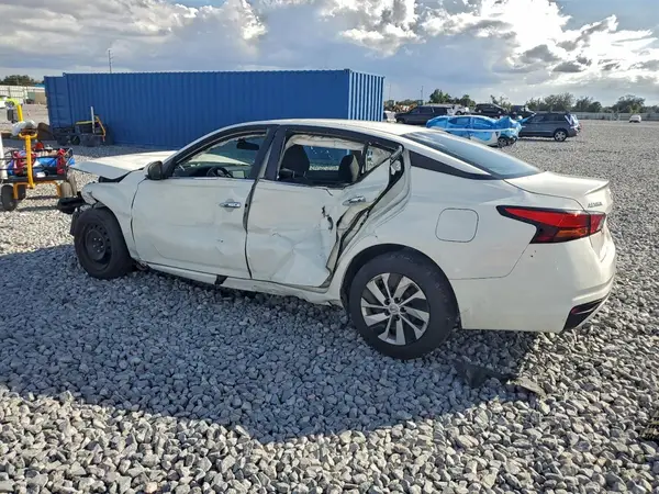 1N4BL4BV2MN388752 2021 NISSAN ALTIMA - Image 2