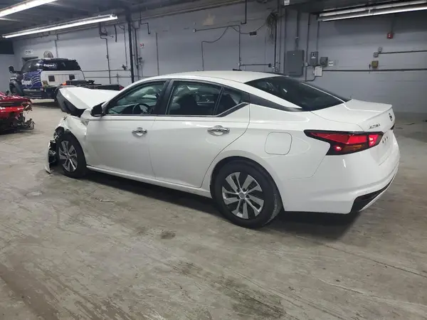 1N4BL4BV2MN395247 2021 NISSAN ALTIMA - Image 2