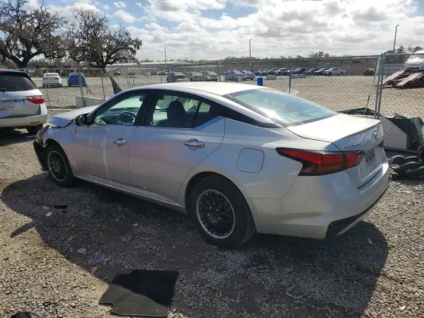1N4BL4BV2NN300543 2022 NISSAN ALTIMA - Image 2