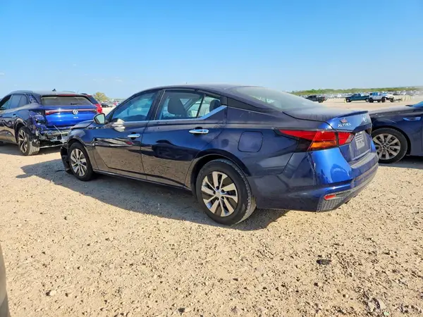 1N4BL4BV2NN304835 2022 NISSAN ALTIMA - Image 2