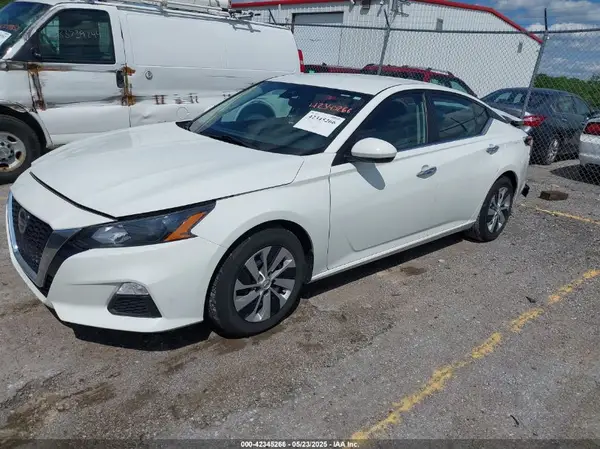 1N4BL4BV2NN318038 2022 NISSAN ALTIMA - Image 2