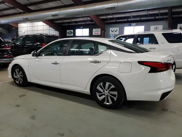 1N4BL4BV2NN352559 2022 NISSAN ALTIMA - Image 2