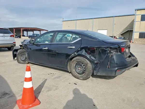 1N4BL4BV2NN353016 2022 NISSAN ALTIMA - Image 2
