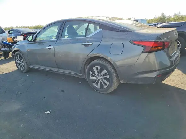 1N4BL4BV2NN390275 2022 NISSAN ALTIMA - Image 2