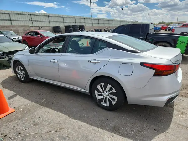 1N4BL4BV2NN395573 2022 NISSAN ALTIMA - Image 2