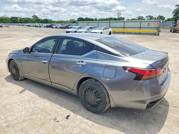 1N4BL4BV2PN322531 2023 NISSAN ALTIMA - Image 2