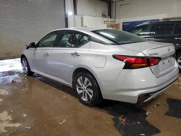 1N4BL4BV2PN323999 2023 NISSAN ALTIMA - Image 2