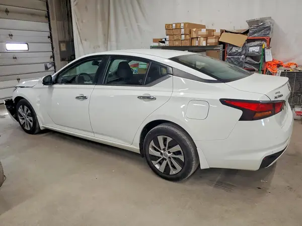 1N4BL4BV2PN332119 2023 NISSAN ALTIMA - Image 2