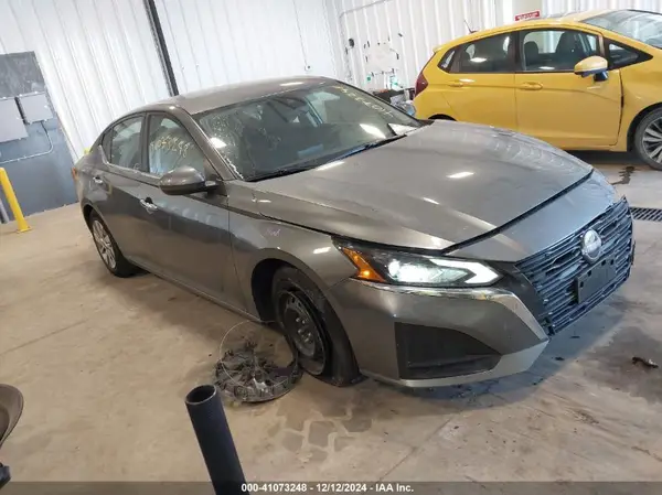 1N4BL4BV2PN340351 2023 NISSAN ALTIMA - Image 1