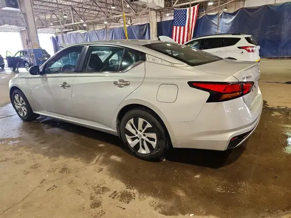 1N4BL4BV2PN387069 2023 NISSAN ALTIMA - Image 2