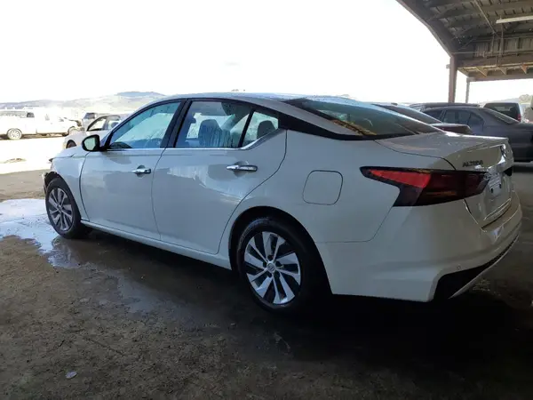 1N4BL4BV2PN399271 2023 NISSAN ALTIMA - Image 2
