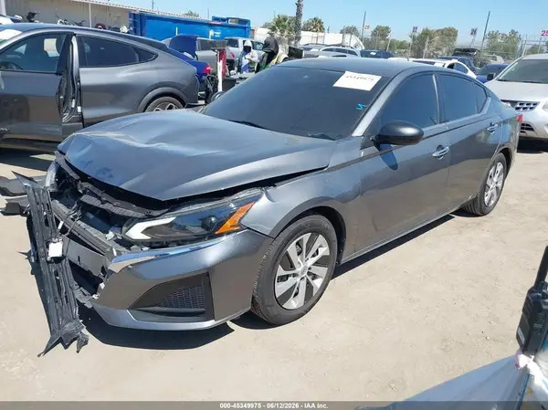 1N4BL4BV2RN318675 2024 NISSAN ALTIMA - Image 2